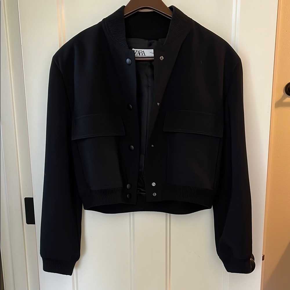 Zara Black Bomber Jacket with Ribbed Cuffs